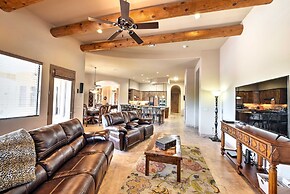 Scottsdale Home: Pickleball, Heated Pool & Hot Tub