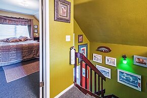 Secluded Seward Home: Patio, 2 Mi to Kenai Fjords!