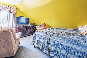 Secluded Seward Home: Patio, 2 Mi to Kenai Fjords!