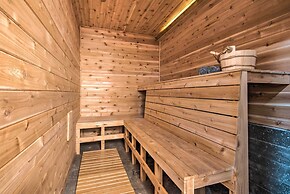 Pine Mountain Club Villa w/ Sauna, Deck + Views!