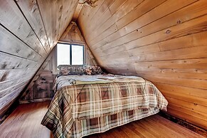 Secluded & Cozy Antimony Cabin w/ Fire Pit