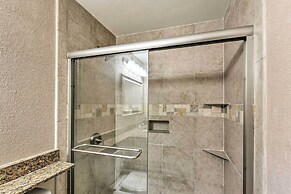 Modern Mesa Apt w/ Pool Access: Walk to Sloan Park