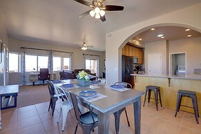 3 Mi to Lake Powell: Pet-friendly Page Home