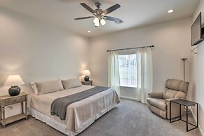 Bright Home w/ Yard, 4 Mi to Colorado River!