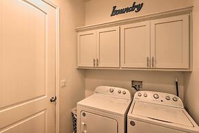 Bright Home w/ Yard, 4 Mi to Colorado River!