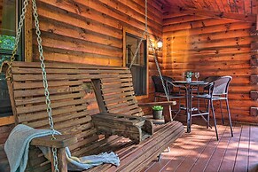 7 Mi to Ski Slopes: Mars Hill Cabin w/ Hot Tub!