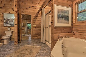 7 Mi to Ski Slopes: Mars Hill Cabin w/ Hot Tub!