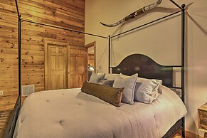 7 Mi to Ski Slopes: Mars Hill Cabin w/ Hot Tub!