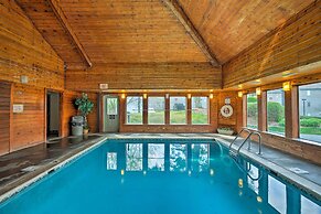 Gatlinburg Condo w/ Pool, Hot Tub, & Mtn Views!