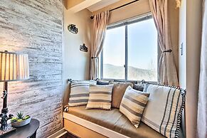 Gatlinburg Condo w/ Pool, Hot Tub, & Mtn Views!