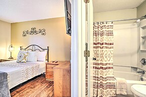 Gatlinburg Condo w/ Pool, Hot Tub, & Mtn Views!