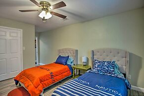 5 Mi to Downtown: Fort Worth Home w/ Yard