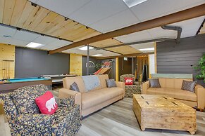 Spacious Wellston Home Near Hiking & Skiing!