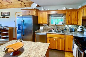 Picturesque Murphy Cabin w/ Fire Pit & Views!