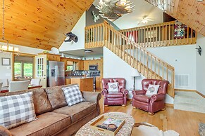 Picturesque Murphy Cabin w/ Fire Pit & Views!