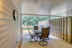 Bright Tallahassee Home, 5 Mi to Dtwn & Lake Ella!