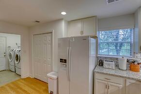 Bright Tallahassee Home, 5 Mi to Dtwn & Lake Ella!