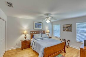 Bright Tallahassee Home, 5 Mi to Dtwn & Lake Ella!