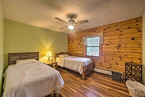 Cozy Family-friendly Pine Grove Cabin w/ Fire Pit!
