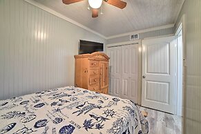 Oceanfront Corpus Christi Escape w/ Community Pool