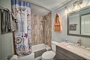 Oceanfront Corpus Christi Escape w/ Community Pool