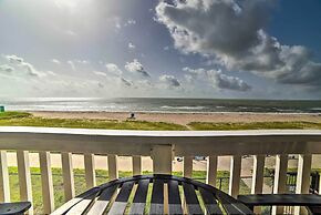 Oceanfront Corpus Christi Escape w/ Community Pool