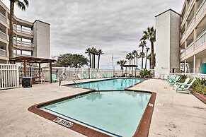 Oceanfront Corpus Christi Escape w/ Community Pool