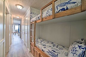 Oceanfront Corpus Christi Escape w/ Community Pool