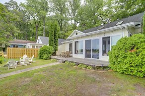 Waterfront Cable Lake Cabin w/ Grill!