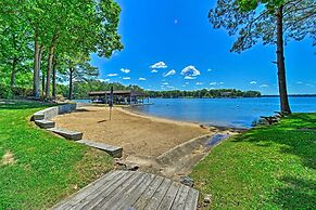 Henrico Hideaway w/ Lake Access + Boat Slip!