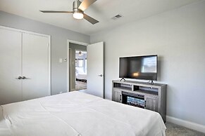 17 Mi to Dallas: Richardson Home w/ Hot Tub