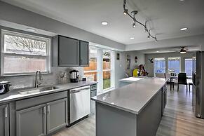 17 Mi to Dallas: Richardson Home w/ Hot Tub