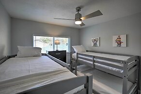 17 Mi to Dallas: Richardson Home w/ Hot Tub