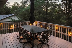 Lakeside Hot Springs Retreat w/ Kayaks & Boat Dock