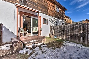 Downtown Red River Retreat w/ Mtn Views + Yard