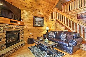 'breathtaking View' Cabin w/ Game Room & Hot Tub!
