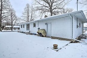 Green Bay Home: 3 Blocks to Lambeau Field!