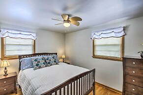 Green Bay Home: 3 Blocks to Lambeau Field!