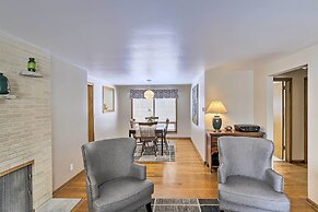 Green Bay Home: 3 Blocks to Lambeau Field!