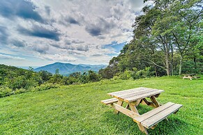 Wintergreen Resort Home w/ 2 Decks + Ski Access!