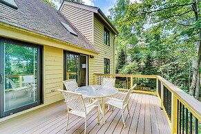 Wintergreen Resort Home w/ 2 Decks + Ski Access!