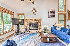 Modern Camelback Mountain Home: 1/2 Mi to Skiing!