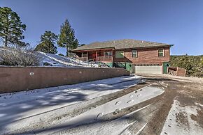 Cozy Ruidoso Digs by Downtown, 19 Mi to Ski Apache