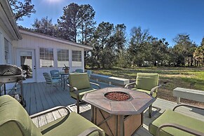 Hilton Head Golfers Getaway: Waterfront Location!