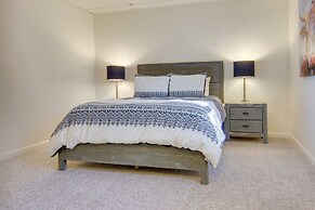 Bright Asheville Retreat With Hot Tub & Decks!