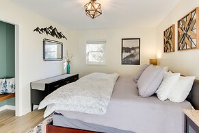 Bright Asheville Retreat With Hot Tub & Decks!