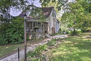 Enchanting Family House w/ Balcony < 3 Mi to Wvu!