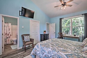 Serene Poconos Cabin w/ Fire Pit & Creek Access!