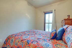 Cozy New Braunfels Condo w/ Community Pool & Grill