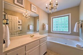 Home on Lake Catherine w/ Dock 9 Mi to Hot Springs